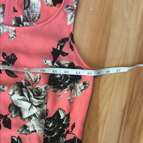 Divided Pink and White Halter A-Line Midi Dress - Picture 5 of 5